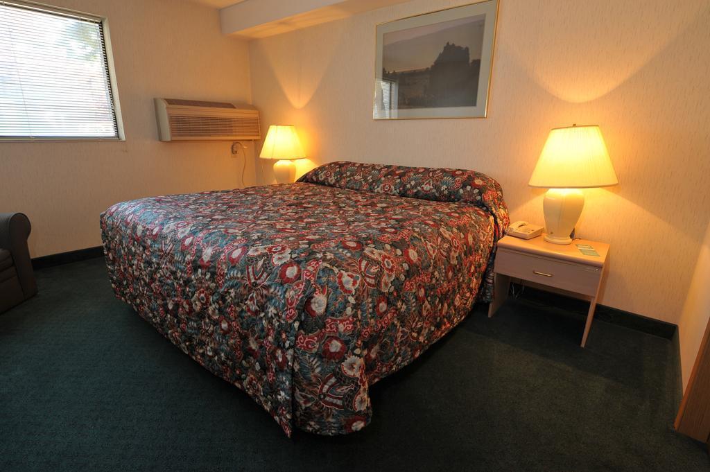 Shilo Inn Suites Hotel - Nampa Suites Kültér fotó